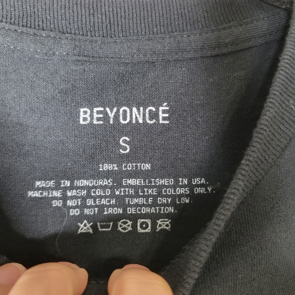 Beyonce Renaissance Tee - Picture 2 of 7
